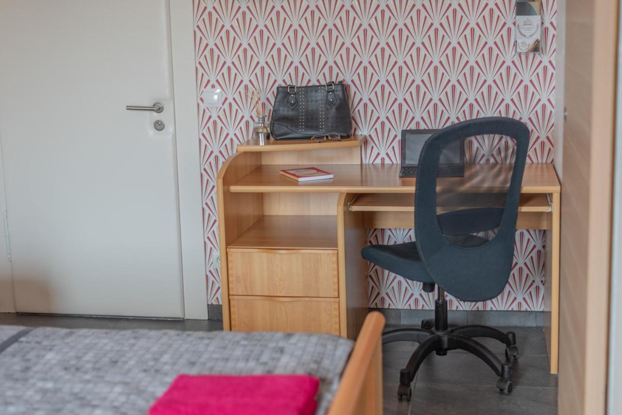 Private & Comfortable Apartments Puttelange-aux-Lacs Luaran gambar