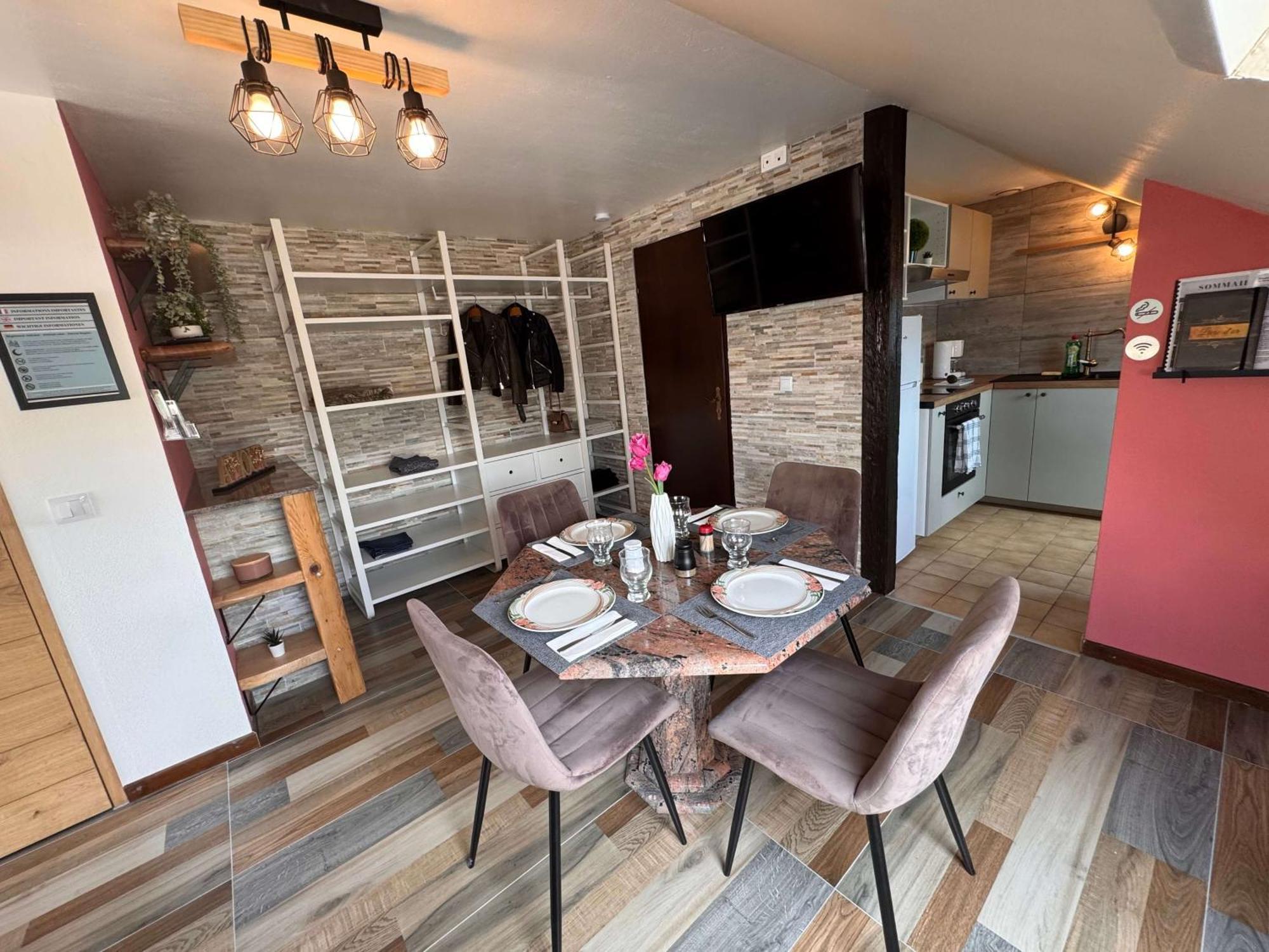 Private & Comfortable Apartments Puttelange-aux-Lacs Luaran gambar